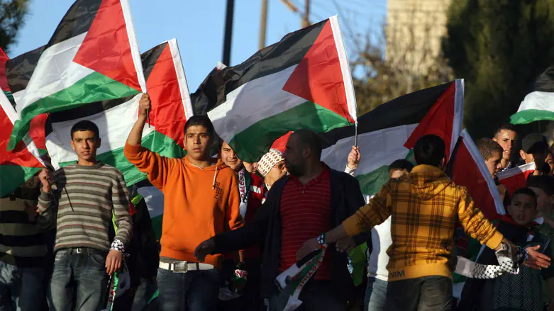 Pro-Palestine protest shuts down London’s Tower Bridge on Hamas massacre anniversary