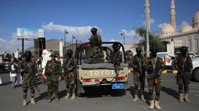 Houthis threaten renewed attacks on Israel if Gaza ceasefire collapses