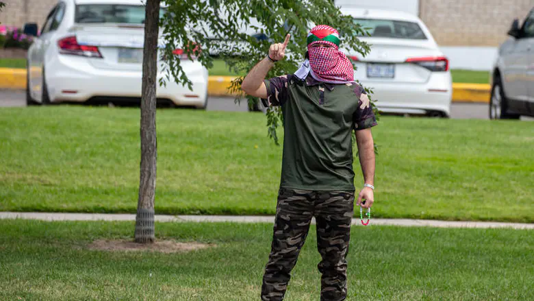 Jewish woman harassed by anti-Israel protesters outside Toronto consulate