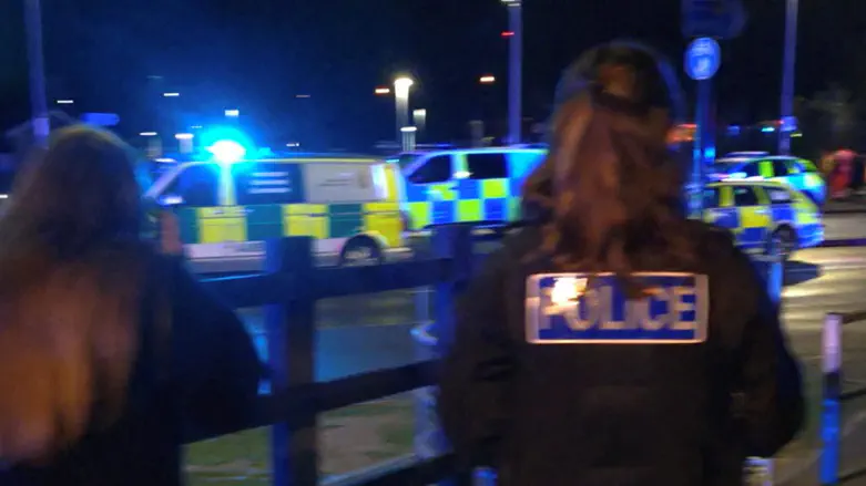 Multiple stabbings on UK train, 9 in critical condition, 2 arrested,