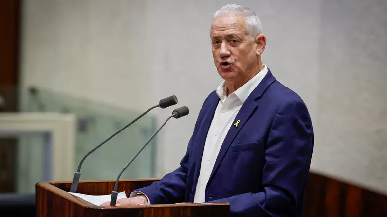 Report | Opposition's bold deal: Make Gantz President, exit politics