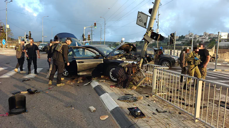 Minister's security vehicle involved in fatal accident near Hebron