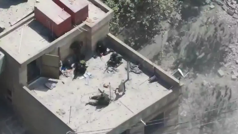 Footage from missile camera: Paratroopers eliminate six terrorists in Bint Jbeil