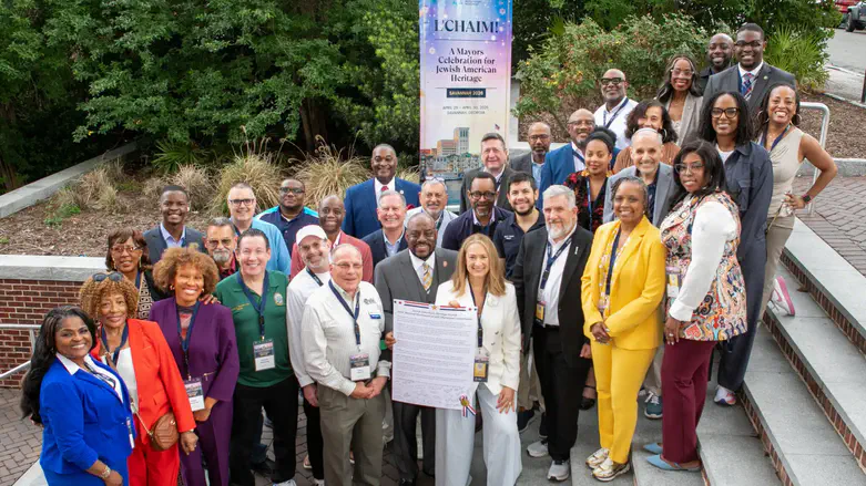 US mayors gather to combat antisemitism