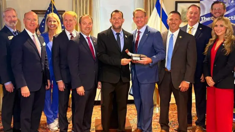20 US lawmakers: We will help enact sovereignty