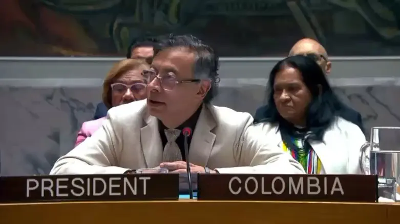 Colombian Pres compares Israel to Nazis after twee