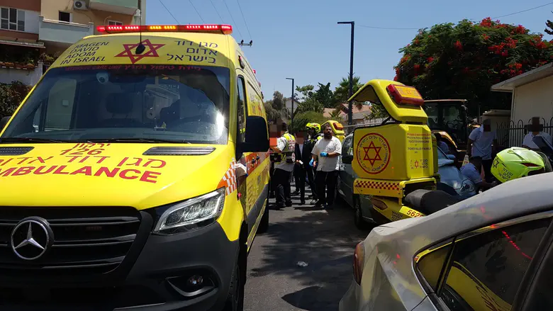 Five-year-old dies after being found in hot car in Lod