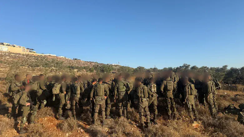 IDF: Security forces dismantle two illegal outposts in Area B