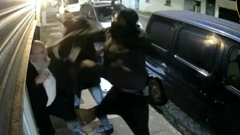 Attack on elderly Jews in Stamford Hill, London