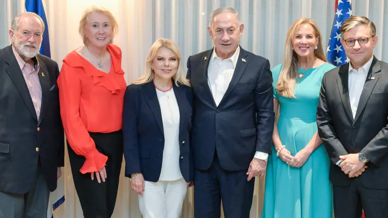 Netanyahu, Johnson and Huckabee