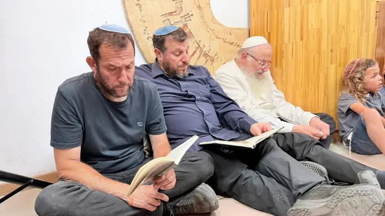 Minister Amichai Eliyahu and Yossi Dagan at Havat Gilad
