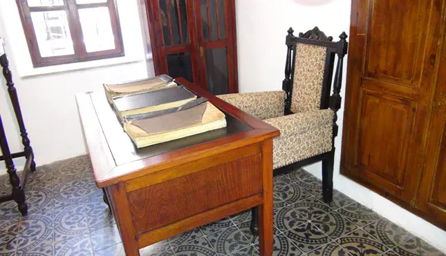 Rabbi Kook's office where the yeshiv began - now Beit HaRav Kook - צילום: אלירן אהרון