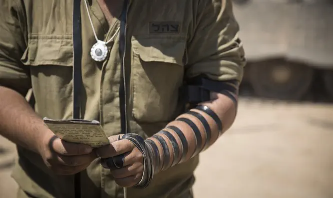 Research: Tefillin may offer heart benefits