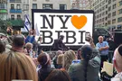 Pro-Netanyahu activists rally in New York