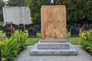 Condemn memorials to Nazi allies?