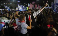 Left celebrates at Rabin Square