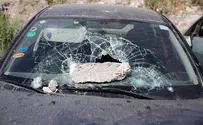 Arab rioters attack Jewish vehicles, police in Jerusalem