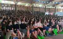 1300 Ulpana girls considering IDF service visit induction center