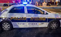Palestinian Arab steals Israeli vehicle with two children inside