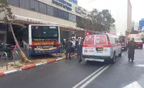 Tel Aviv: Bus crashes into storefront