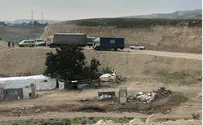 J'lem-area residents: End UN aid to illegal Arab settlements