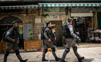 Two Jews injured in clashes near Jerusalem's Old City