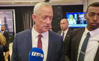 Gantz: Netanyahu 'trampling democracy' with Override Clause