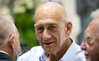Ehud Olmert: 'Netanyahu is a rag, he doesn't make decisions'