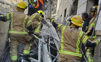 2 killed, 5 wounded in scaffolding collapse