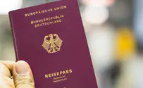 Contestant whose grandpa fled Nazis applies for German passport 
