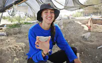 Youth leader uncovers 'magical mirror' at archaeological site