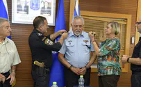 Eichmann's bodyguard honored by police commissioner