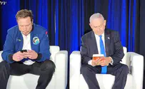 Israeli journalist's picture makes Elon Musk smile