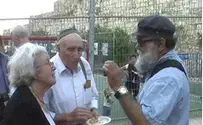 Jews of all Generations Return to the Jewish Quarter