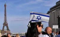 Rallies Support Israel's Pillar of Defense in New York, Paris