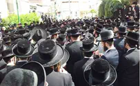 Hundreds of Thousands at Vizhnitzer Rebbe's Funeral