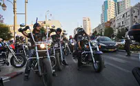 Motorcyclists Honor World War II Veterans