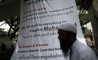 Video: Thousands of Muslims Protest Outside Google HQ in London