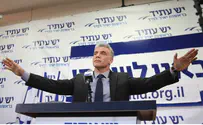 Netanyahu Meets Lapid for 2.5 Hours, Puts Bennett on Back Burner