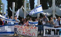 Video: Zionist Student Protest Counters Pro-Arab Demonstration