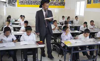 Lapid Triumphant: Hareidi Schools to Teach ‘Core Curriculum’
