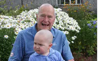 Former US Pres. Shaves Head for Young Cancer Patient