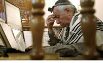 Iranian Police Return Stolen Torah to Jewish Community