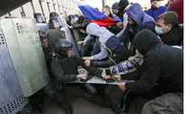 Kiev Threatens Force As Standoffs Continue in Eastern Ukraine