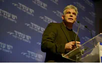 Lapid Not Giving Up on Peace with PA