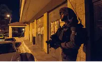 IDF Forces Surround Hevron Home, Arrest Hamas Terrorists