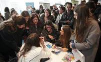 French Exodus Underway: Record Numbers Attend Aliyah Fairs