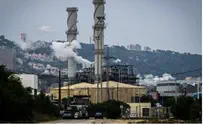 Standoff: Haifa Mayor Blocks Chemical Plants with Garbage Trucks