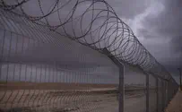 Gazans Again Storm Southern Border Fence