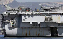 Hollande to visit aircraft carrier off Syria